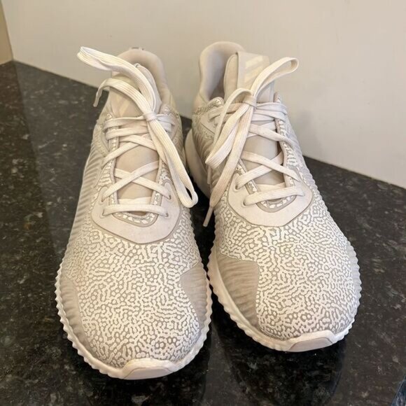 Adidas Alphabounce HPC AMS Monochrome. Men’s Runners. Size 8 - Picture 2 of 10
